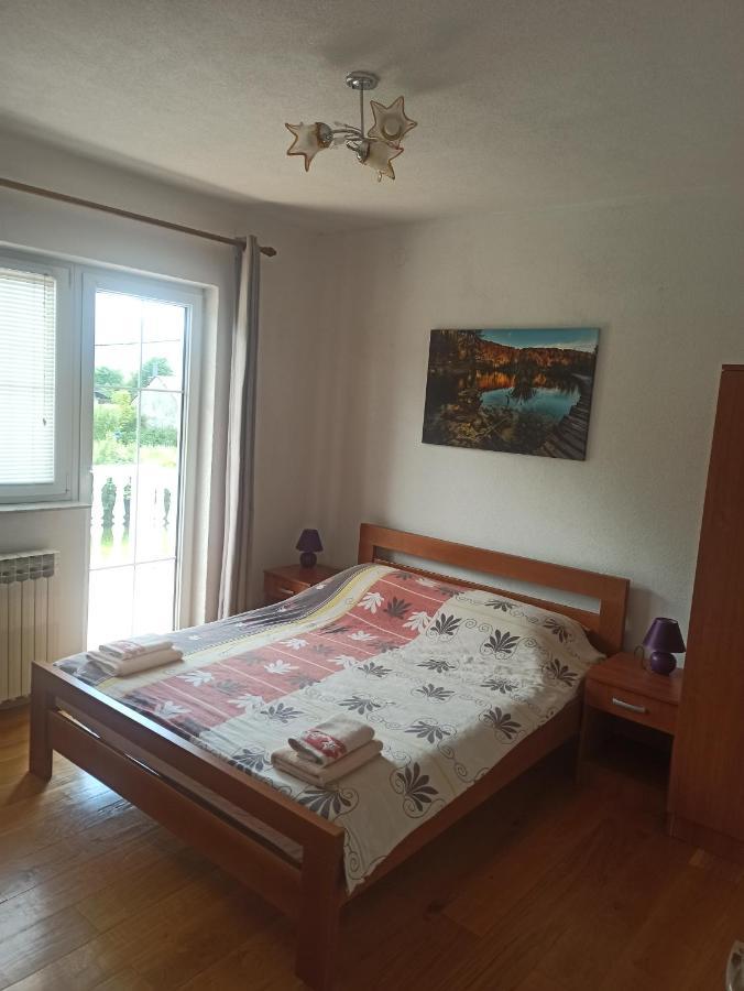 House Rapo Hotel Korenica Szoba fotó