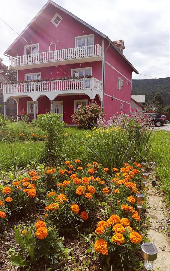 House Rapo Hotel Korenica Kültér fotó