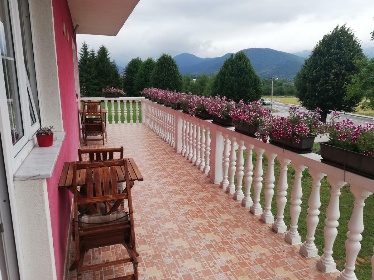 House Rapo Hotel Korenica Kültér fotó